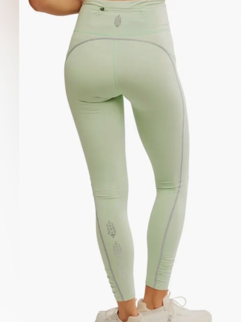 NWOT Free People FP Movement You're A Peach Ankle Leggings in cactus